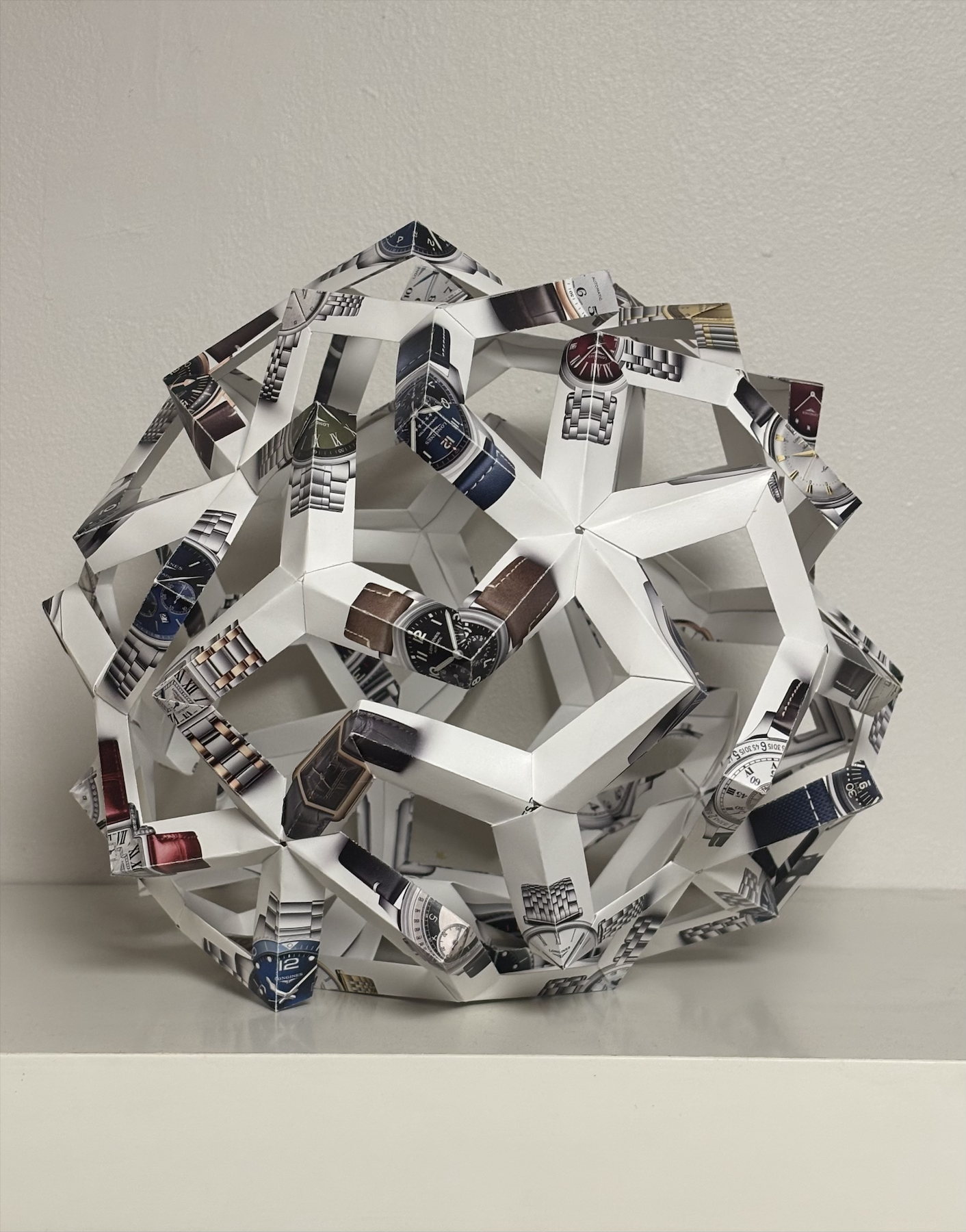 Wrinkled rhombic triacontahedron